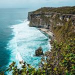An unreal view from Uluwatu Temple in Bali. 🌊 😍
......................................................................................
#stayandwander #roamtheplanet #earthfocus #wonderful_places #wanderlust #LittleJTravels #travelgram #travel #Bali #indonesia #uluwatu #uluwatutemple