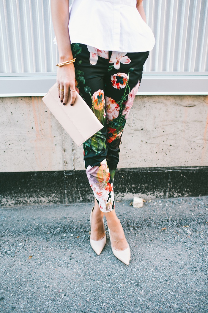 nude clutch & florals | www.LittleJStyle.com