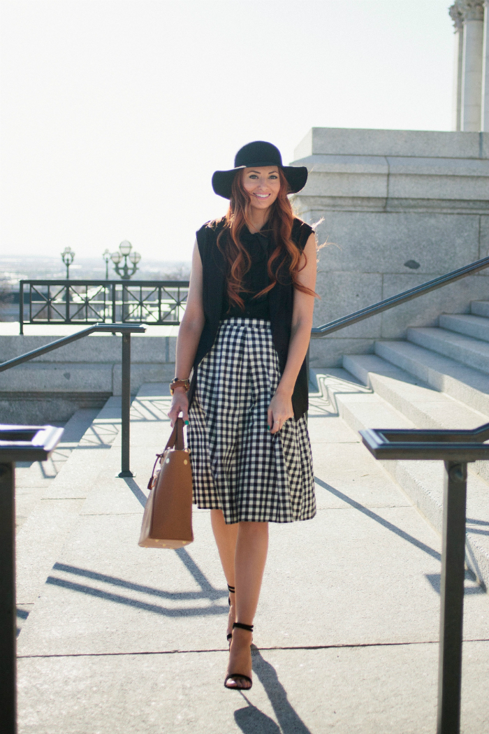 checkered midi skirt | www.LittleJStyle.com