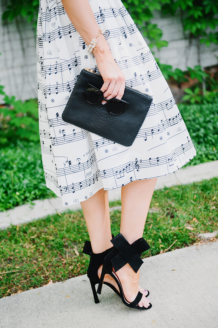 Chicwish music note skirt | www.LittleJStyle.com