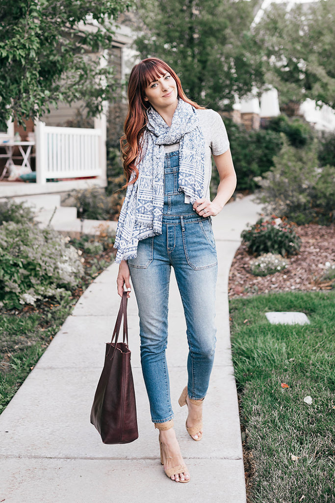 how to wear overalls