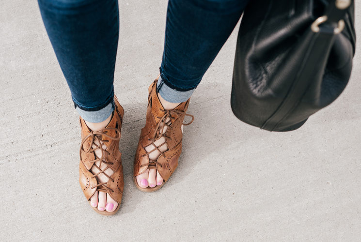 Zappos Rockport Cobb Hill Hattie Sandals | Little J Style